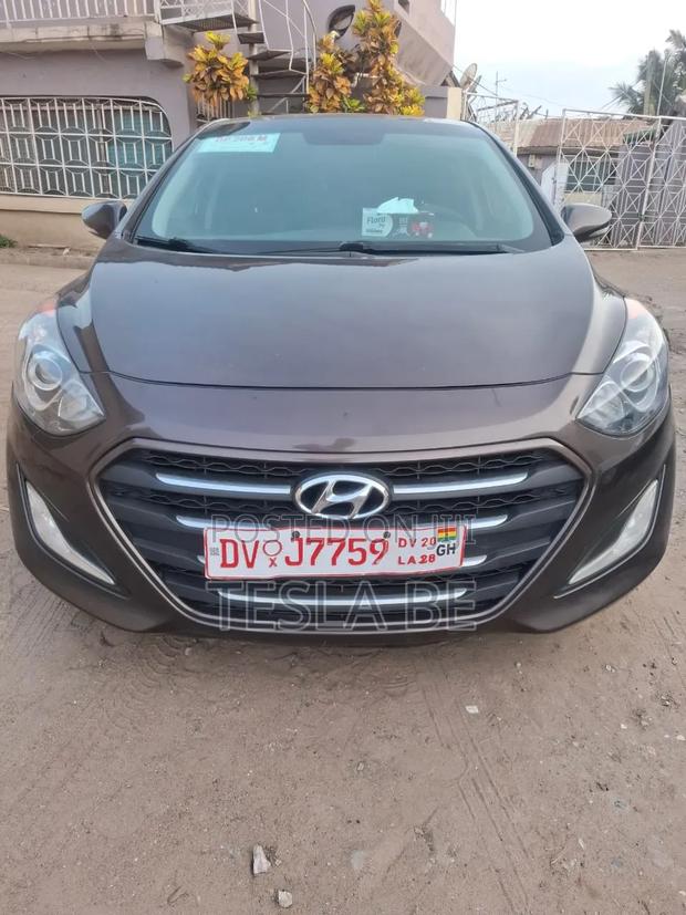 Hyundai Elantra Sport Sedan FWD (2.0L 4cyl 6A) 2016 Brown
