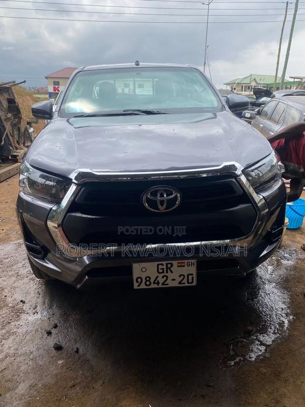 Toyota Hilux 2.4 Diesel 2020 Gray