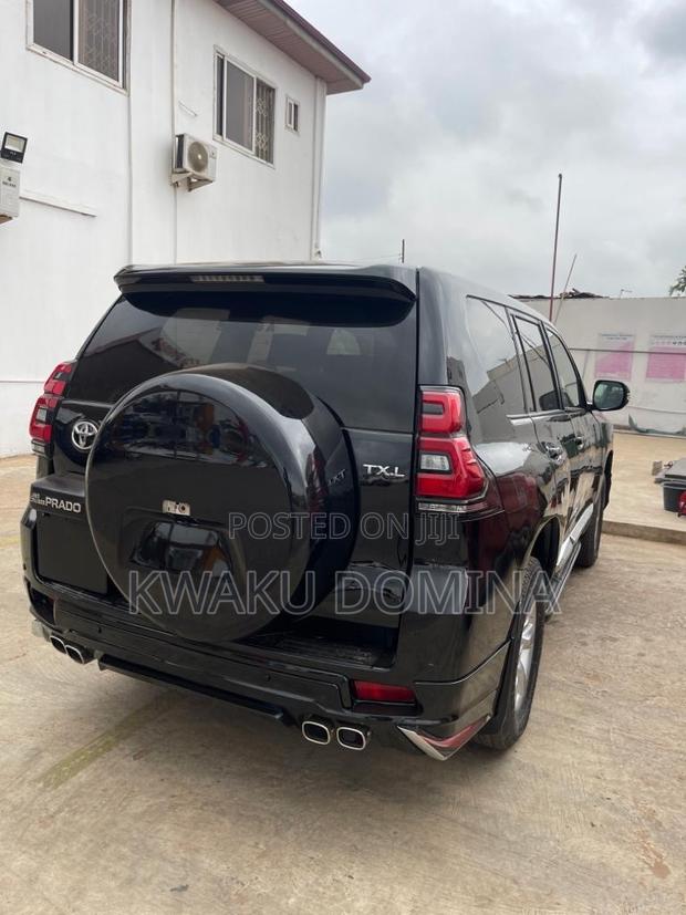 Toyota Land Cruiser Prado 2.7 i 2011 Black
