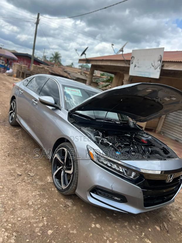 Honda Accord 2019 Silver