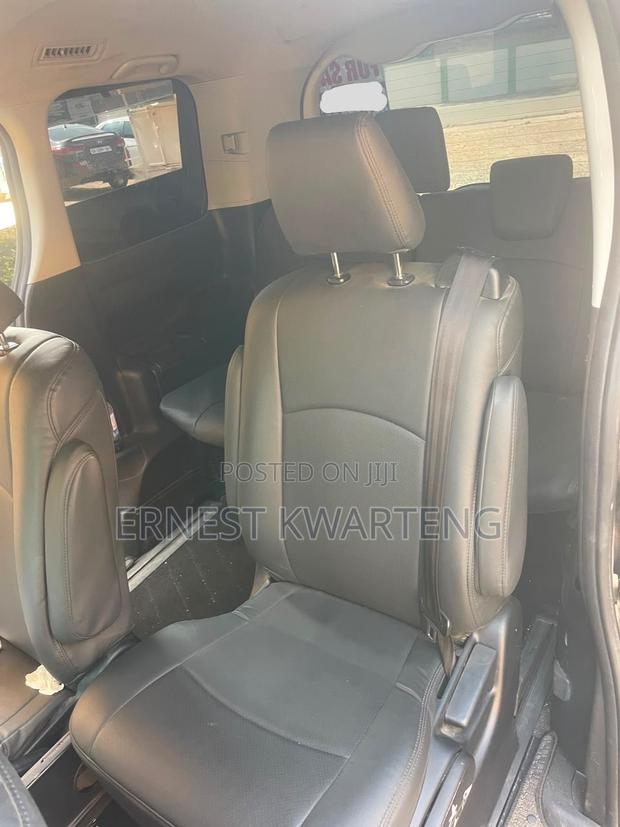 Toyota Voxy 2017 Black