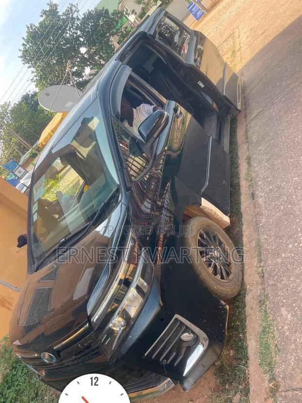 Toyota Voxy 2017 Black