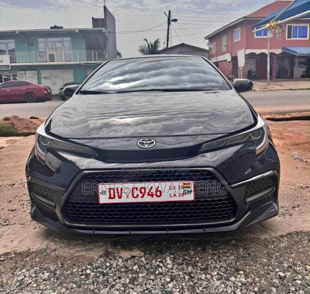 Toyota Corolla 2023 Black