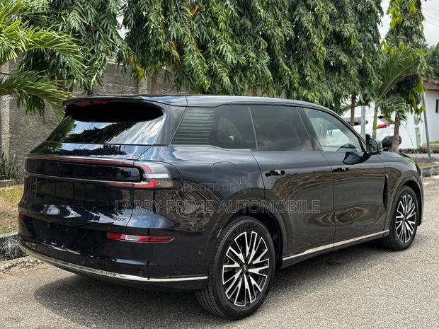 Changan Nevo Q07 Flagship PLUS Edition 2025 Blue