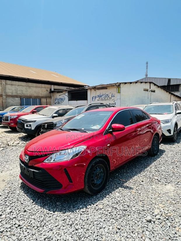 Toyota Vios 2017 Red