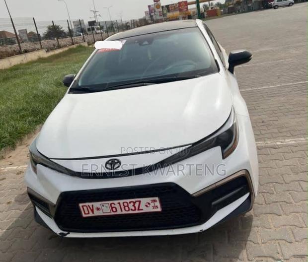 Toyota Corolla 2021 White