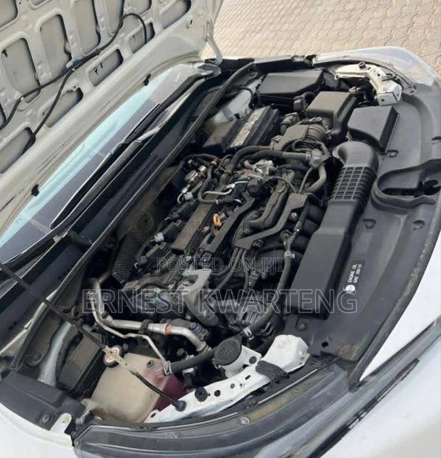 Toyota Corolla 2021 White