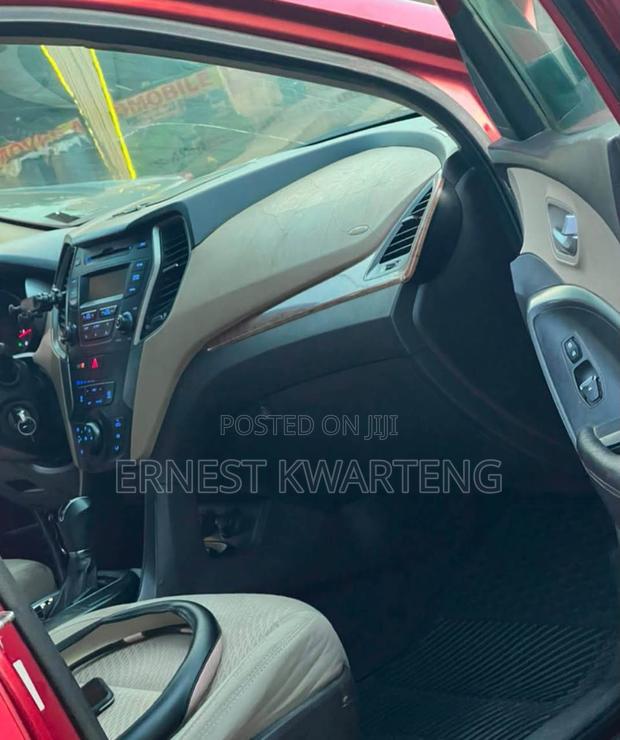 Hyundai Santa Fe 2016 Red