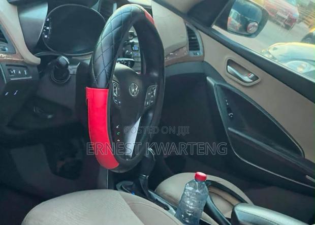 Hyundai Santa Fe 2016 Red