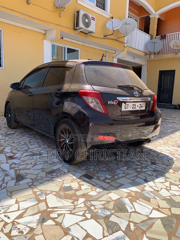 Toyota Vitz 1.3 AWD 5dr 2013 Brown