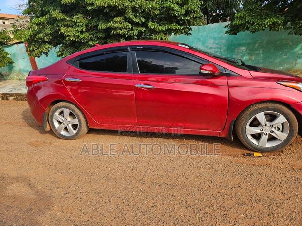 Hyundai Elantra GLS Sedan FWD (1.8L 4cyl 6A) 2013 Red