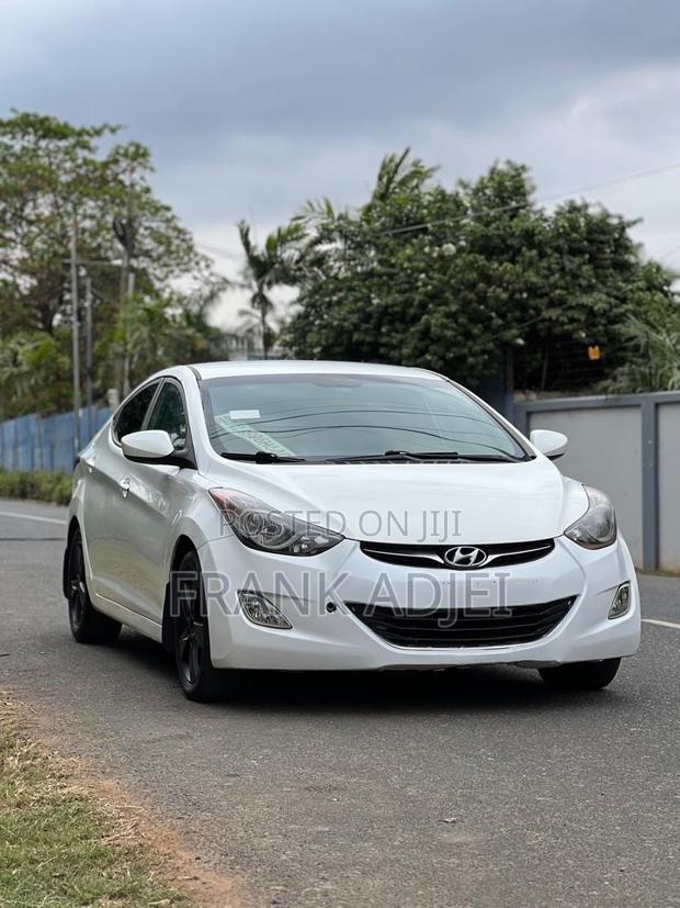 Hyundai Elantra 2014 White