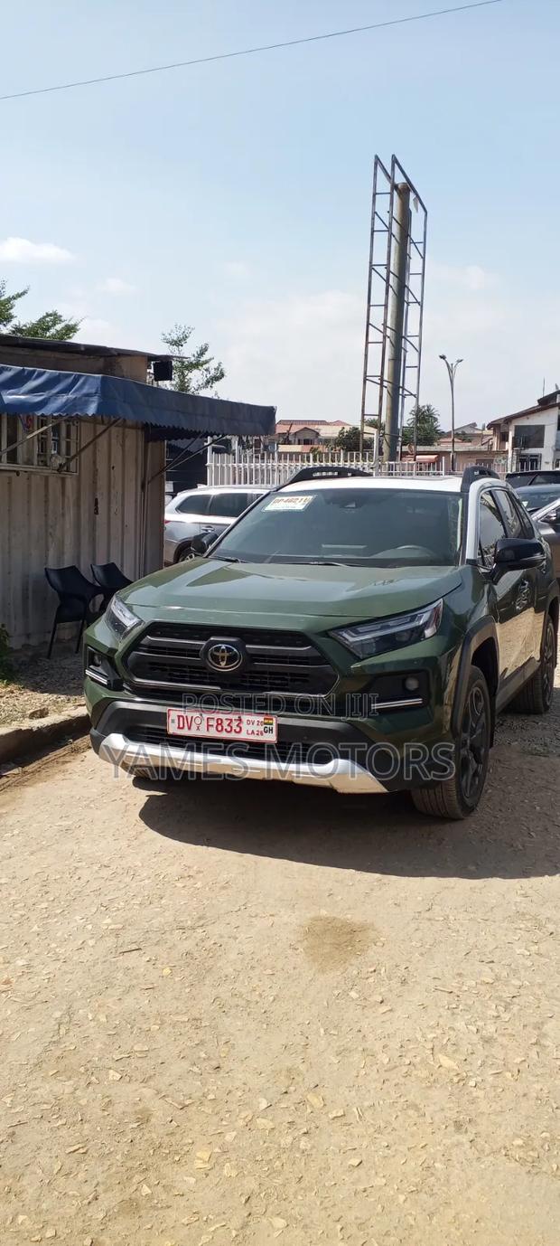 Toyota RAV4 Adventure AWD 2024 Green