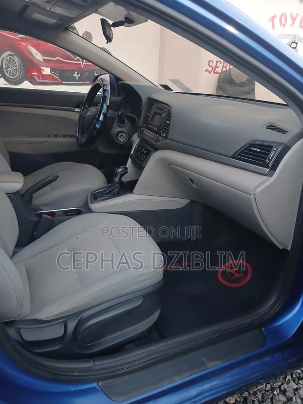 Hyundai Elantra 2017 Blue