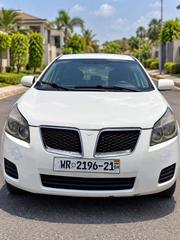 Pontiac Vibe 1.8L 2010 White for sale