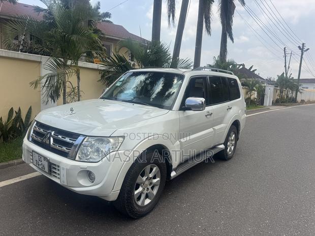Mitsubishi Pajero V80 3.5 V6 GL/GLS 2016 White