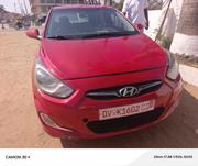 Hyundai Accent SE 2012 Red for sale