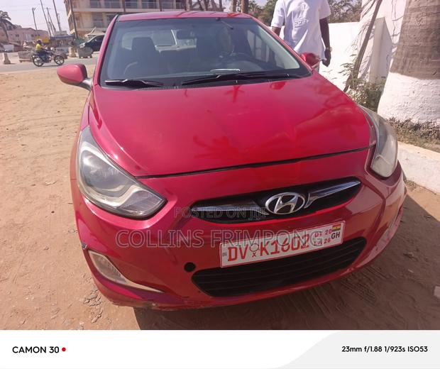 Hyundai Accent SE 2012 Red