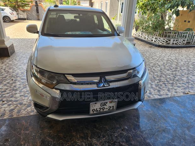 Mitsubishi Outlander 2.4 PHEV AWD 2016 White