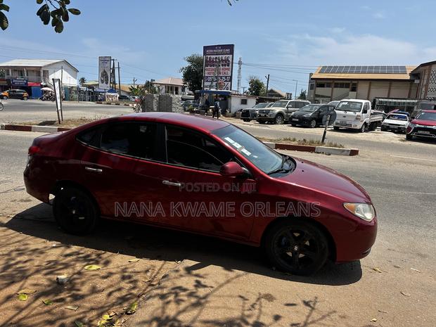 Hyundai Elantra 2010 Red