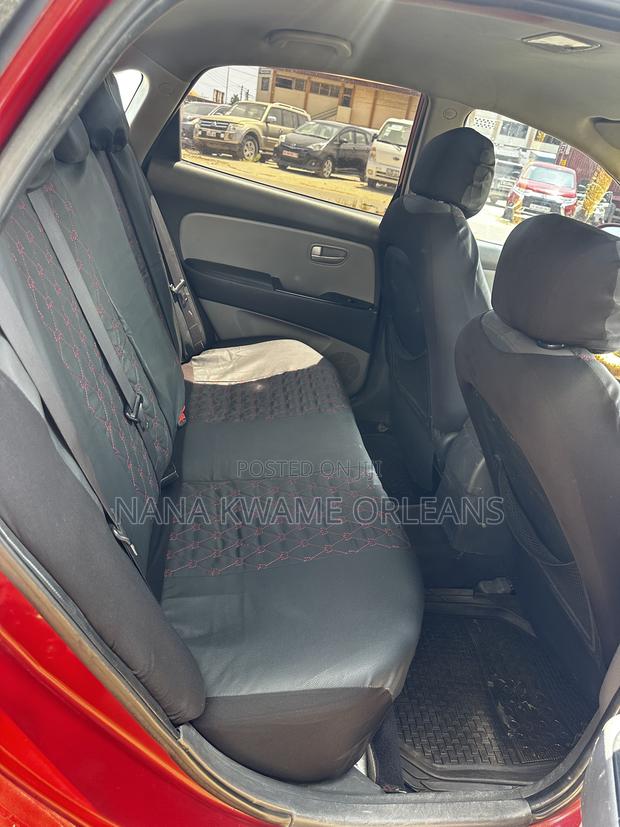 Hyundai Elantra 2010 Red