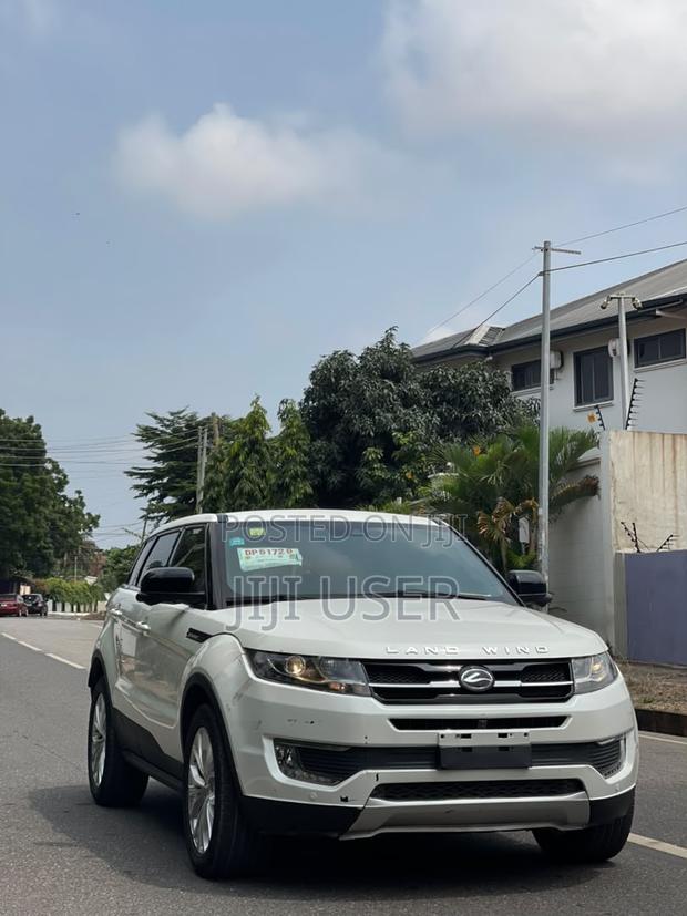 Car 2016 White