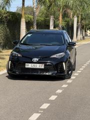 Toyota Corolla SE (1.8L 4cyl 6M) 2018 Black for sale