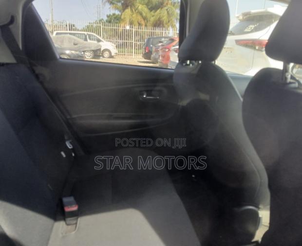 Toyota Yaris 2019 Blue