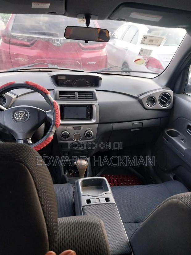 Toyota bB 2010 Black
