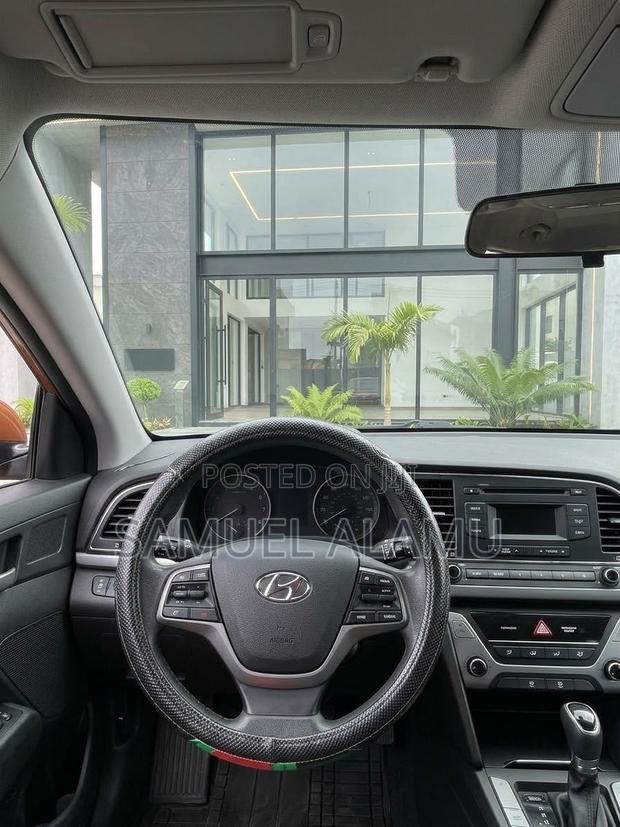 Hyundai Elantra SE 2018 Black