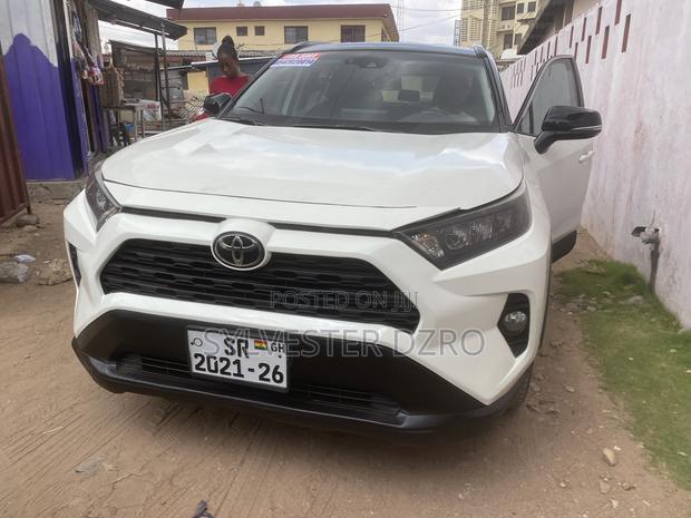 Toyota RAV4 2020 White