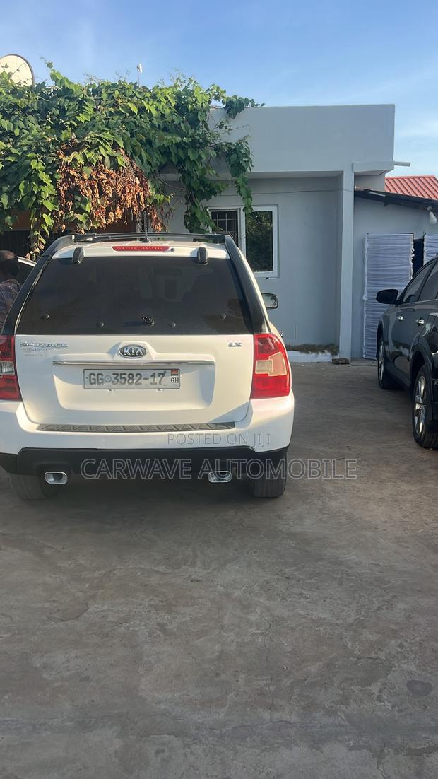Kia Sportage LX 4dr SUV AWD (2.4L 4cyl 6A) 2011 White