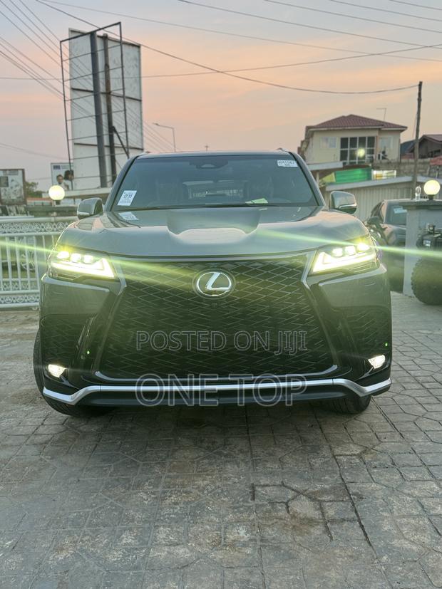 New Lexus LX 700h 2025 Gold