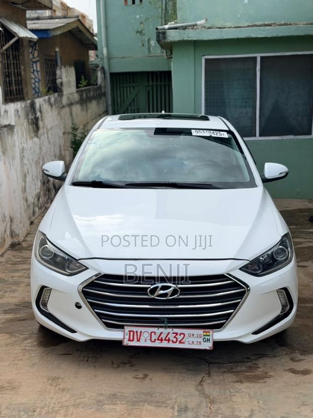 Hyundai Elantra 2017 White