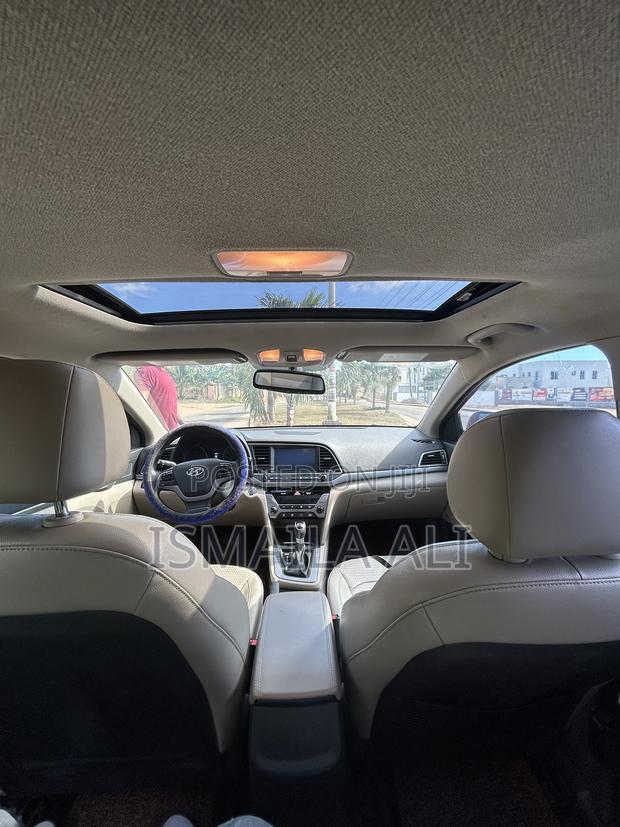 Hyundai Elantra Limited 2018 Red