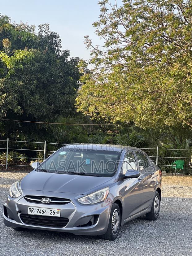 Hyundai Accent SE Sedan 2016 Gray