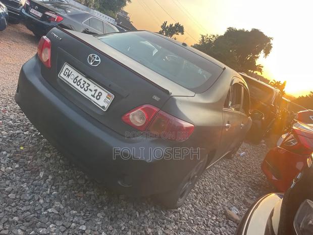 Toyota Corolla LE 4dr Sedan (1.8L 4cyl 4A) 2010 Black
