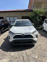 Toyota RAV4 XLE FWD 2023 White for sale