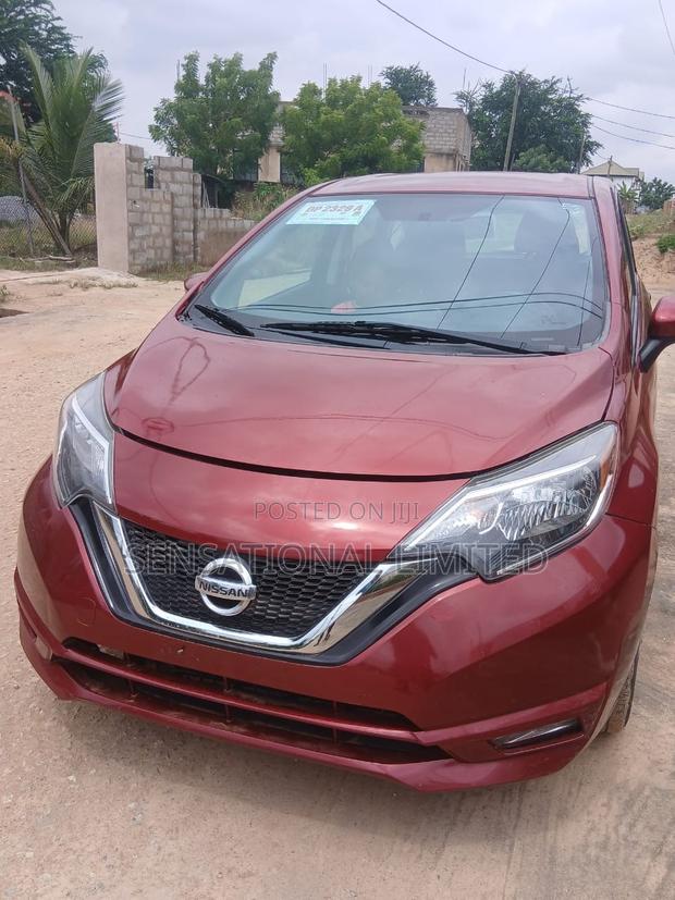 Nissan Versa 2017 Red