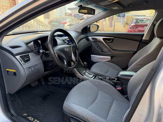Hyundai Elantra 2013 Silver