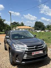 Toyota Highlander XLE 2019 Gray for sale