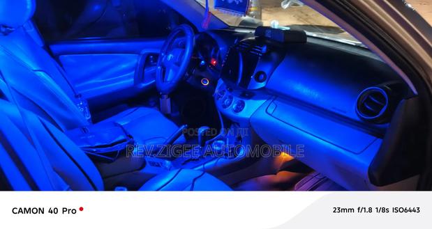 Toyota RAV4 200 4X4 Automatic 2008 Beige