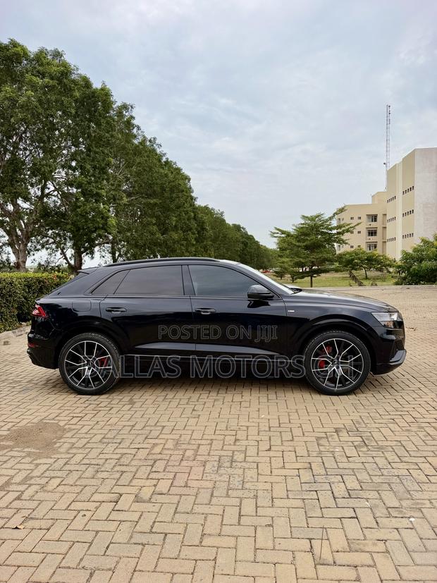 Audi Q8 3.0T Premium AWD quattro 2019 Black