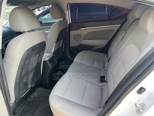 Hyundai Elantra ECO 2018 White