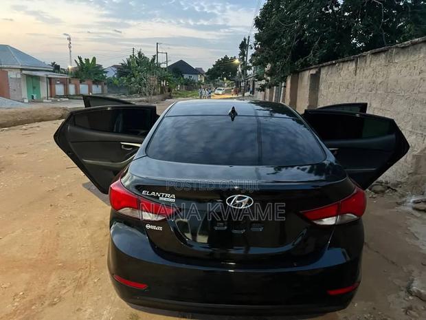 Hyundai Elantra 2016 Black