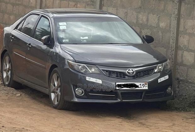 Toyota Camry SE Sport 4dr Sedan (2.5L 4cyl 6A) 2014 Gray