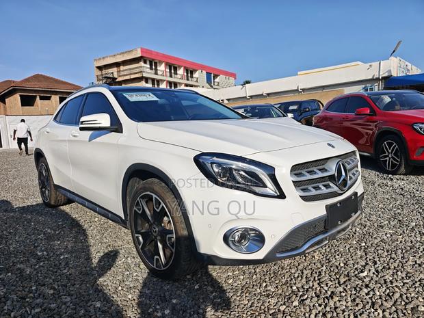 Mercedes-Benz GLA-Class 2018 White