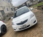 Toyota Yaris Base Sedan 4dr 2011 White for sale