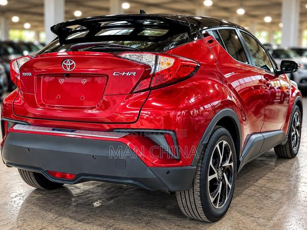 Toyota C-HR 2019 Red
