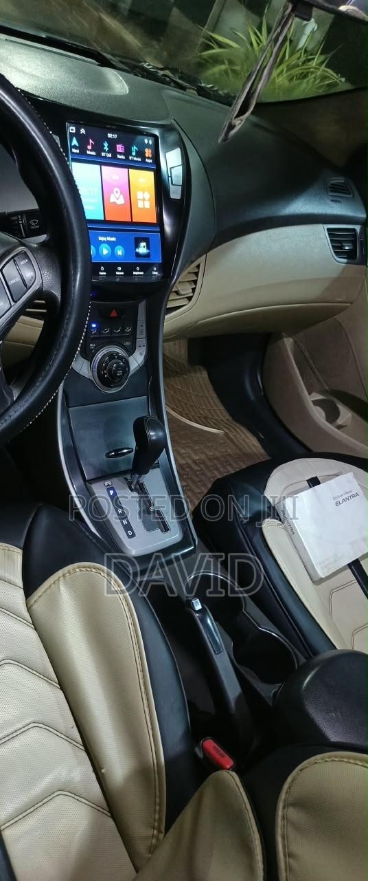 Hyundai Elantra GLS Sedan FWD (1.8L 4cyl 6A) 2013 Black